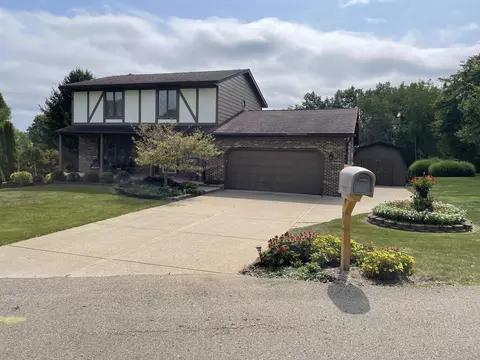 3150 Lakewood Dr, Zanesville, OH 43701