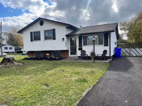 1806 Penfield Rd E, Columbus, OH 43227