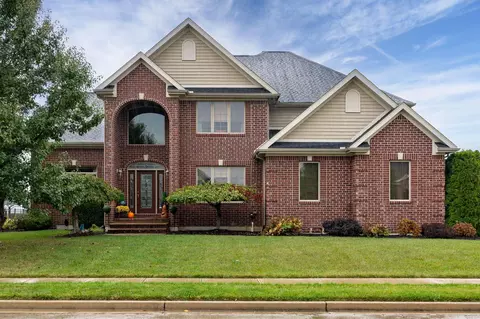 1200 Hazeldean Ct, Troy, OH 45373