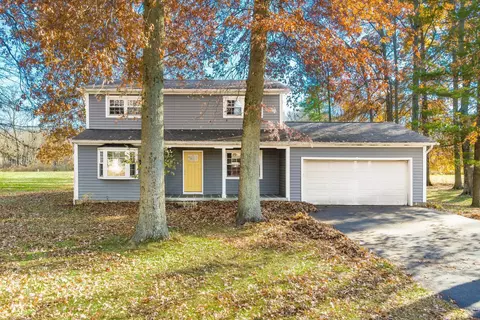 389 Donerail Dr SW, Pataskala, OH 43062