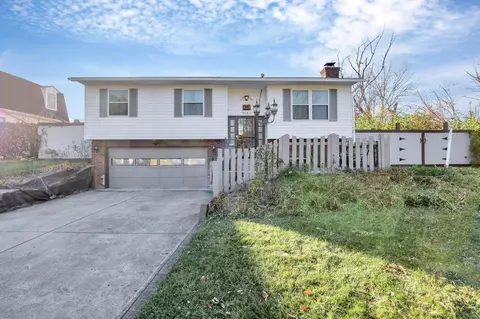 3687 Santa Maria Dr, Grove City, OH 43123