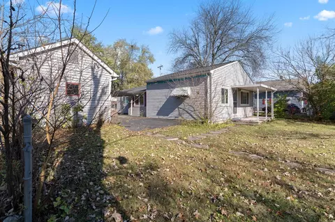 7047 Norwood Dr, Grove City, OH 43123