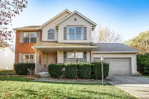 3651 Carriage Run Dr, Hilliard, OH 43026