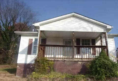 703 Calverts Ln, West Portsmouth, OH 45663