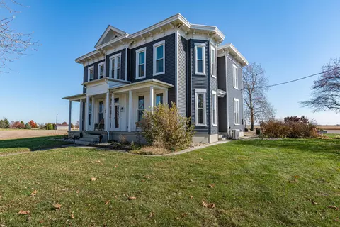 8010 Jamestown Rd, South Charleston, OH 45368