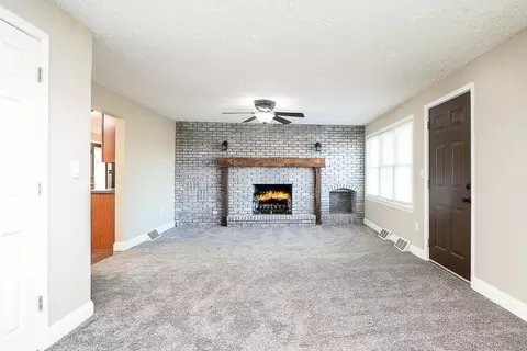 187 E Hanley Rd, Mansfield, OH 44903 photo 3