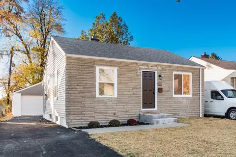 2511 Homecroft Dr, Columbus, OH 43211