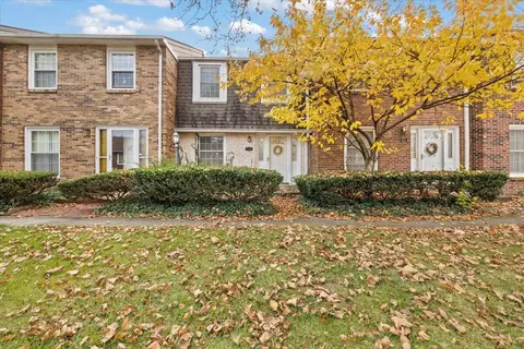 629 Dlyn St, Columbus, OH 43228