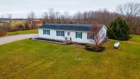 6206 Steamtown Rd, Ashley, OH 43003