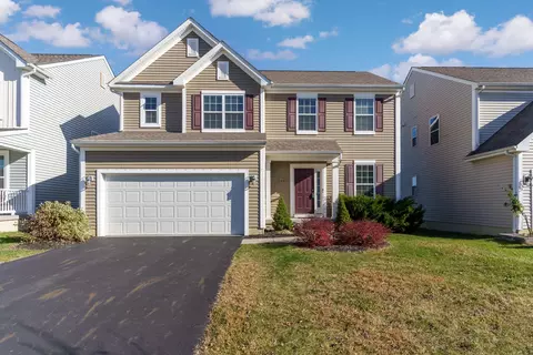 630 Azalea Fields Dr, Blacklick, OH 43004