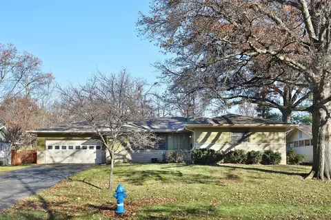 334 Ridgedale Dr N, Worthington, OH 43085