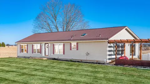 7880 Thornville Rd NE, Thornville, OH 43076