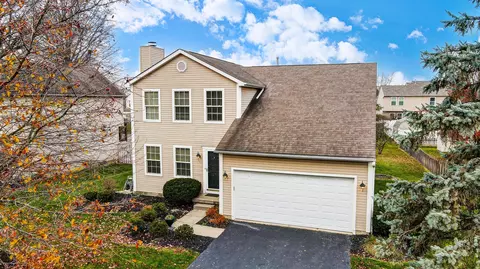 122 Wyckshire Dr, Pataskala, OH 43062