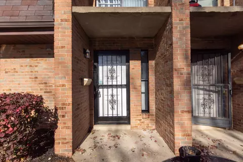 4326 Chateau Morse Dr, Columbus, OH 43231