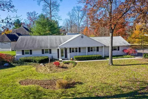 865 S Hempstead Rd, Westerville, OH 43081