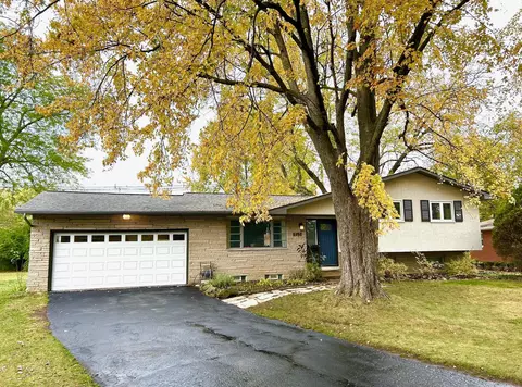 1352 Redwood Ct, Columbus, OH 43229