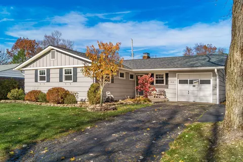 364 E Stafford Ave, Worthington, OH 43085