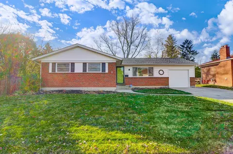 1075 Roche Ct S, Columbus, OH 43229