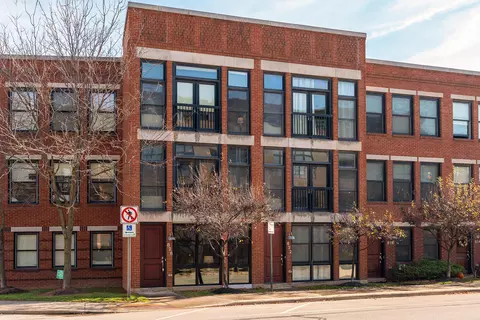 826 N 4th St, Columbus, OH 43215