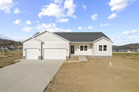 814 Mandy Ln, Newark, OH 43055