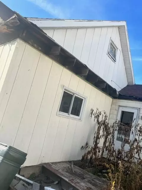 331 Walnut St, Shawnee, OH 43782 photo 2