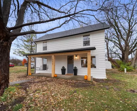 15821 Us Highway 62, Mount Sterling, OH 43143