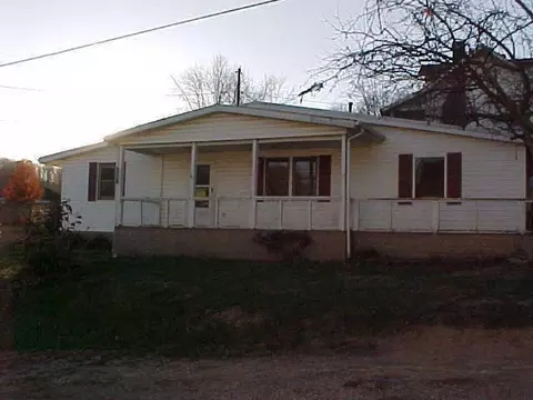 197 Washington St, Corning, OH 43730
