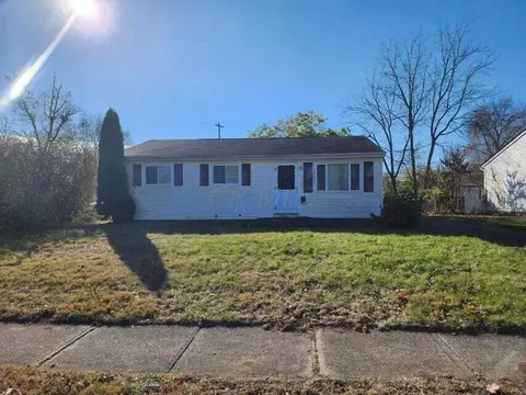 5069 Zimmer Dr, Columbus, OH 43232