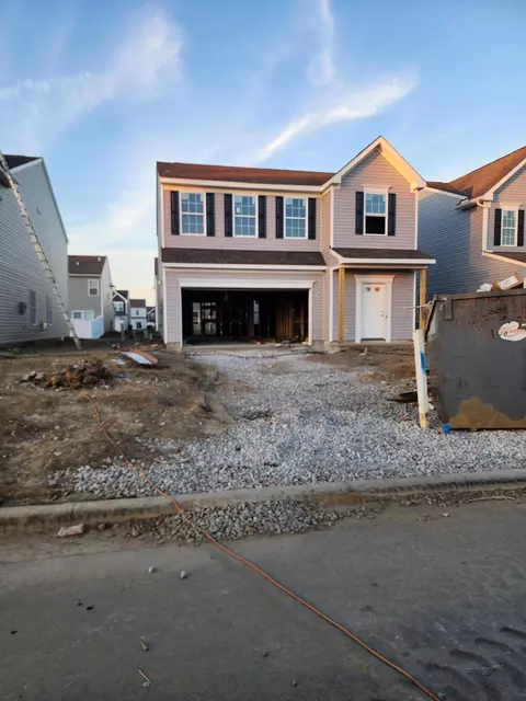 5324 Coble Meadows Ln, Canal Winchester, OH 43110