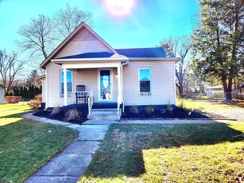 85 Gainor Ave, Newark, OH 43055