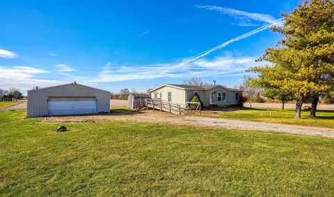 11871 Walker Rd, Ashville, OH 43103