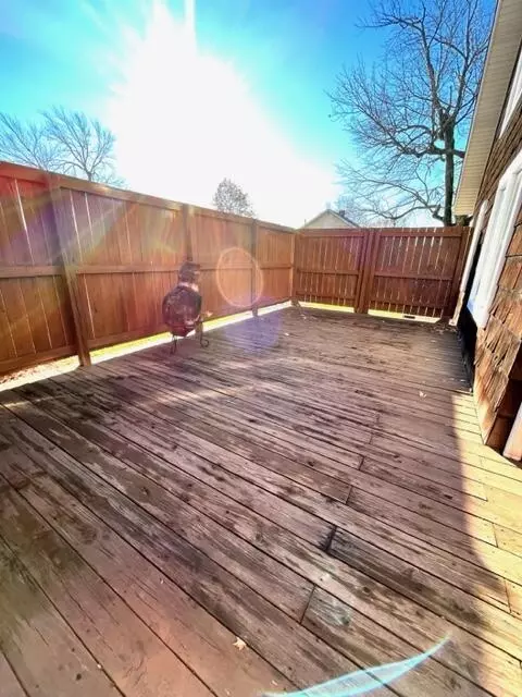 661 E 5th Ave, Lancaster, OH 43130 photo 3