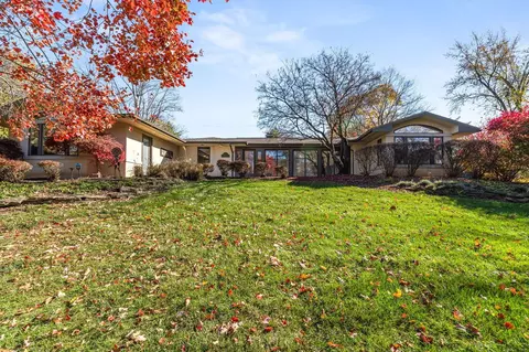 4224 Oxford Dr, Columbus, OH 43220