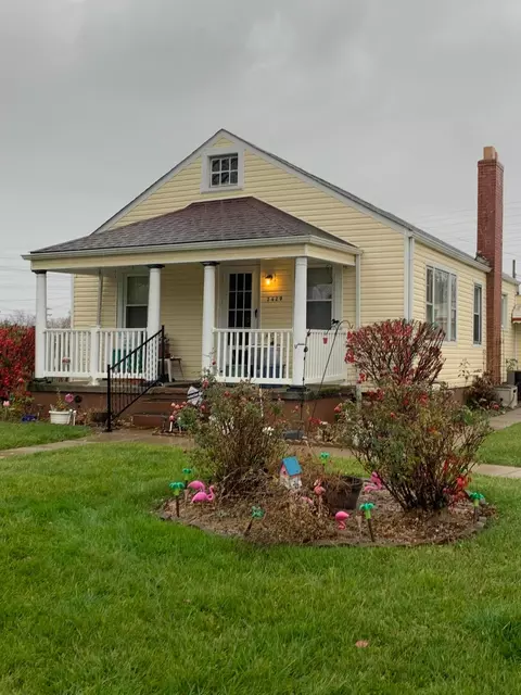 3429 Lewis Rd, Columbus, OH 43207