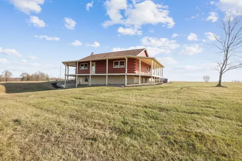 8980 Lake Rd NE, Millersport, OH 43046