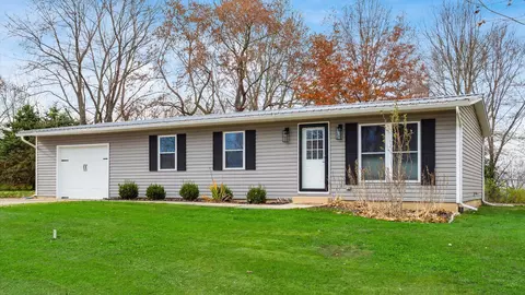 6564 Putnam Dr, Circleville, OH 43113 photo 5