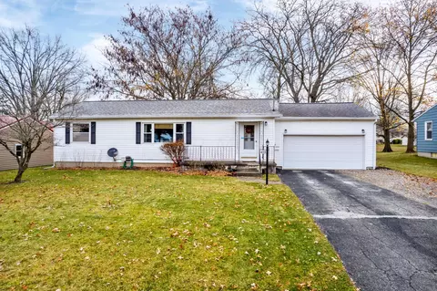 1403 Eastbrook Dr, Ashland, OH 44805