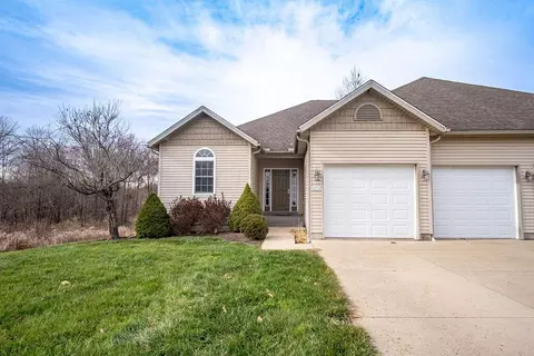 522 A Hickory Ln, Howard, OH 43028