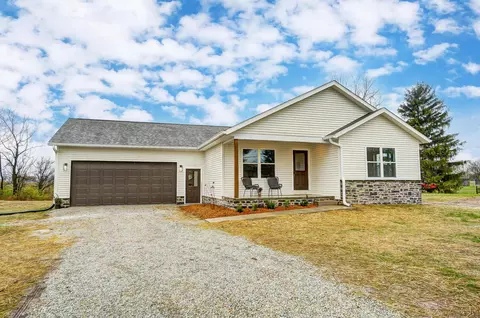 9980 Kiousville Georgesville Rd, Mount Sterling, OH 43143