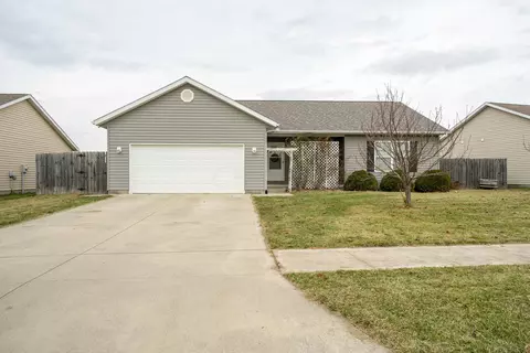 832 Linden Ave, Washington Court House, OH 43160