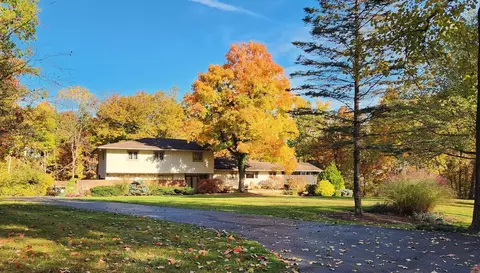 5610 Indian Hill Rd, Dublin, OH 43017