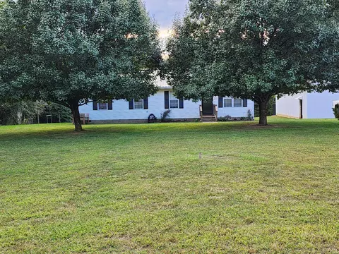 251 Pine Ln, Lucasville, OH 45648