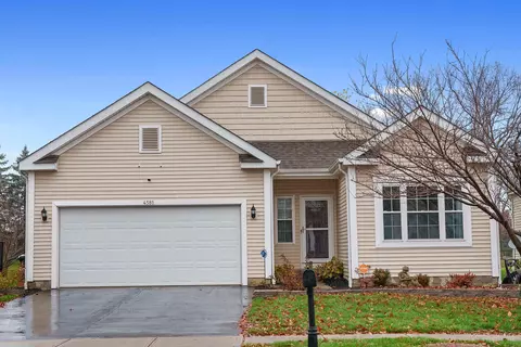 4581 Grand Strand Dr, Grove City, OH 43123