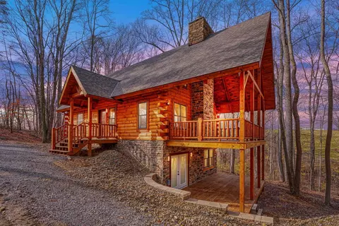 19290 Kalklosch Rd, Logan, OH 43138
