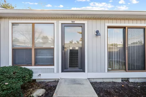 787 Timber Way Dr #14-B, Columbus, OH 43085