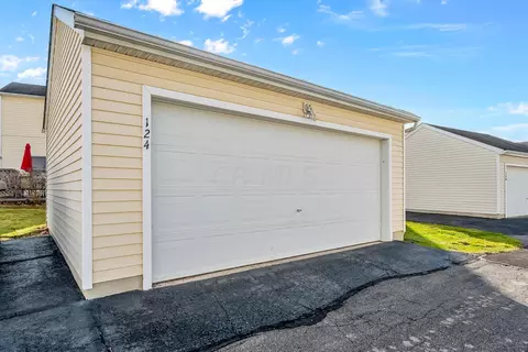 124 Schellinger St, Delaware, OH 43015 photo 8