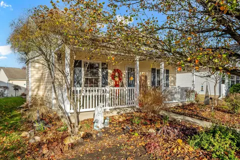 124 Schellinger St, Delaware, OH 43015 photo 3