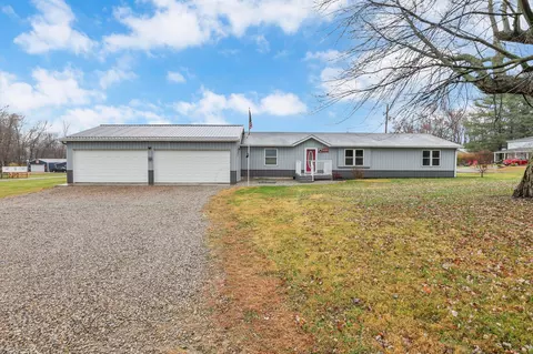 5102 Fairfield Beach Rd NE, Thornville, OH 43076