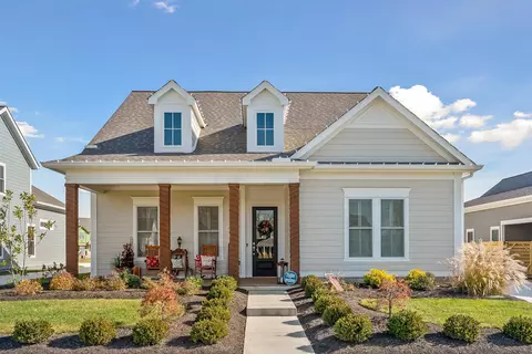 5555 Catalpa Dr, Lewis Center, OH 43035