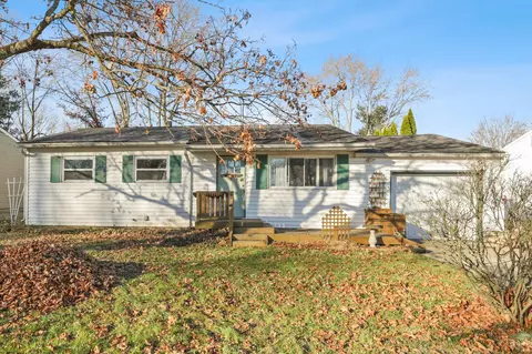 1026 Westview Dr, Hebron, OH 43025